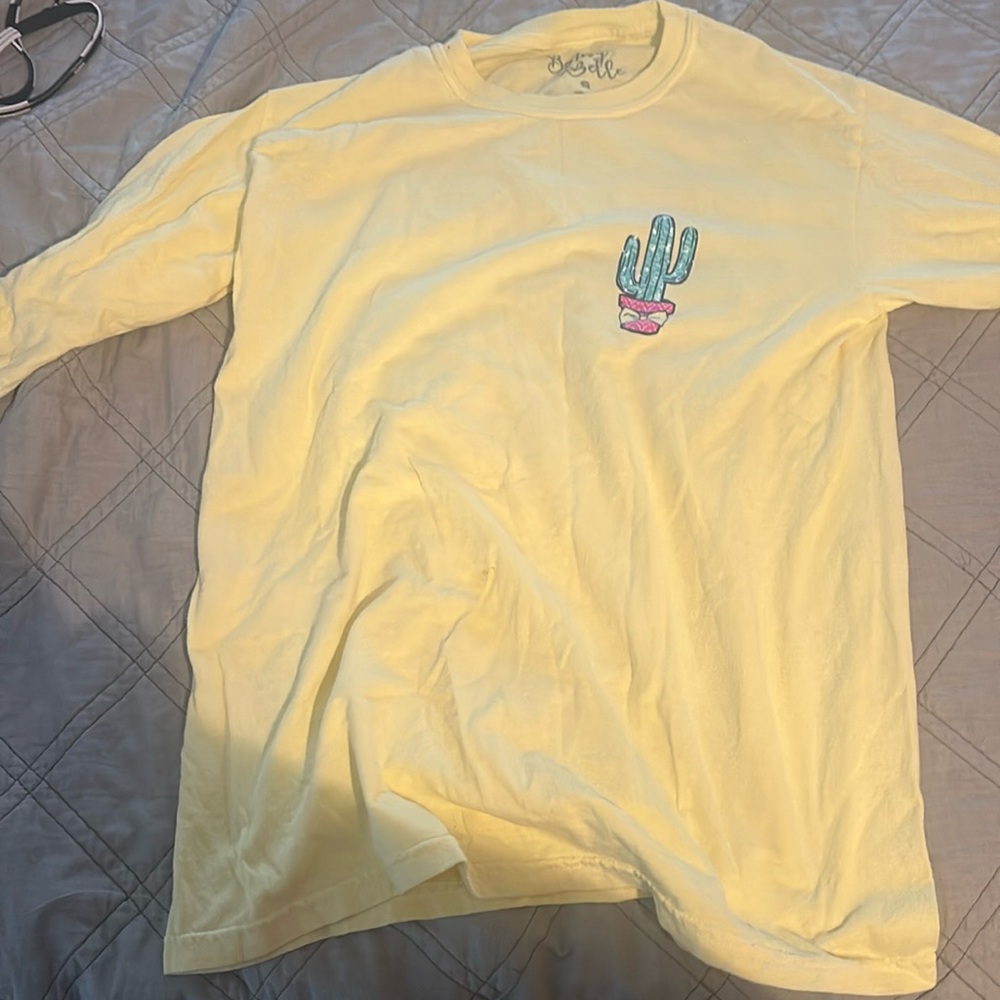 Benny and belle size small shirt